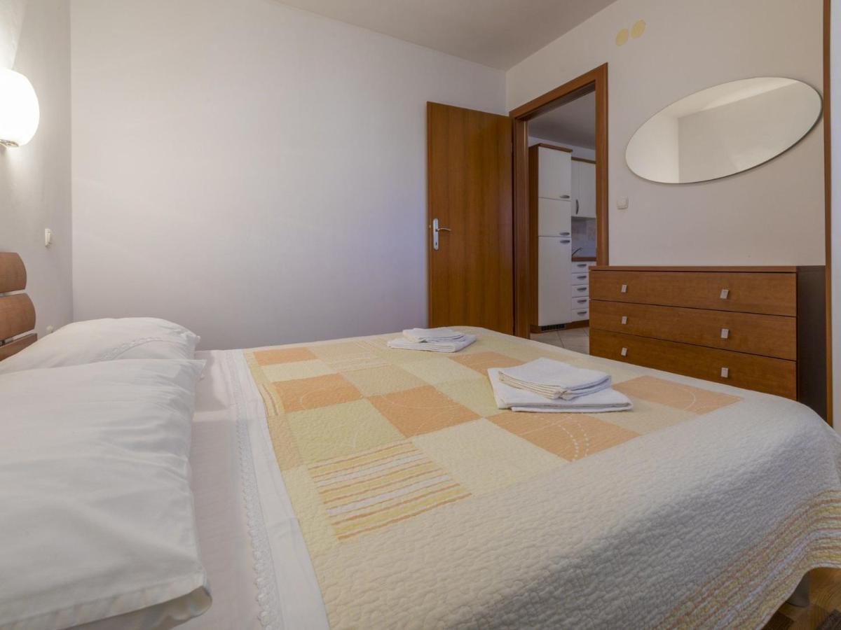 Dino Apartman *